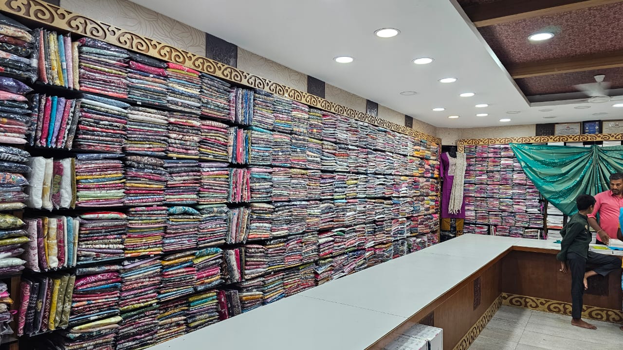 Vasanthamayil store